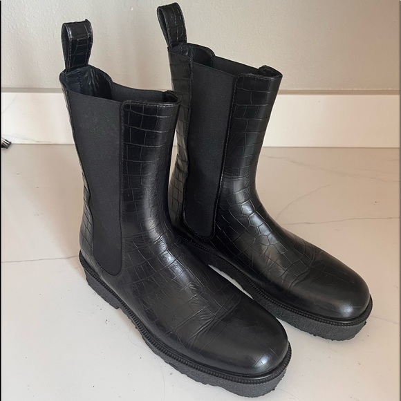 NWOT Paul Green Black Crocodile Boots Womens size 10 - Picture 3 of 4